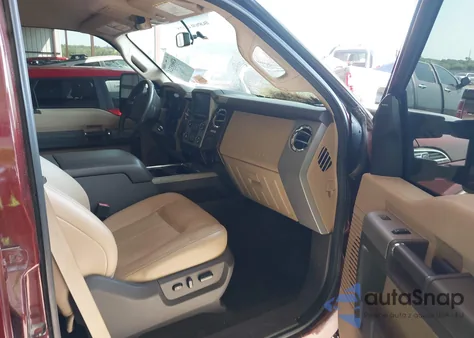 2015 Ford F-250 Lariat z USA, uszkodzony, nr VIN 1FT7W2B67FED03685